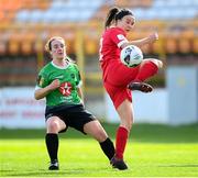 26 September 2020; Ciara Grant of Shelbourne in action against Lucy McCartan of Peamount United during the Women's National League match between Shelbourne and Peamount at Tolka Park in Dublin. Photo by Stephen McCarthy/Sportsfile