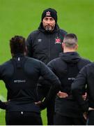 30 September 2020; Dundalk interim head coach Filippo Giovagnoli speaks to his players during a Dundalk training session at the Aviva Stadium in Dublin. Photo by Stephen McCarthy/Sportsfile