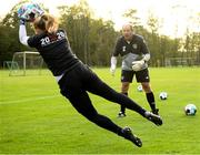 19 October 2020; Goalkeeping coach Jan Willem van Ede and Courtney Brosnan during a Republic of Ireland Women training session at Sportschule Wedau in Duisburg, Germany. Photo by Stephen McCarthy/Sportsfile