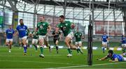 24 October 2020; Hugo Keenan of Ireland on his way to scoring his second and his side's third try, which was subsequently disallowed by the TMO, during the Guinness Six Nations Rugby Championship match between Ireland and Italy at the Aviva Stadium in Dublin. Photo by Brendan Moran/Sportsfile