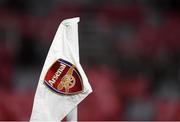 29 October 2020; The Arsenal crest is seen on a corner flag during the UEFA Europa League Group B match between Arsenal and Dundalk at the Emirates Stadium in London, England. Photo by Ben McShane/Sportsfile