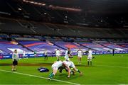 31 October 2020; Ireland players warm-up prior to the Guinness Six Nations Rugby Championship match between France and Ireland at Stade de France in Paris, France. Photo by Sportsfile