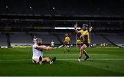 31 October 2020; Cathal Mannion of Galway in action against Kevin Foley of Wexford during the Leinster GAA Hurling Senior Championship Semi-Final match between Galway and Wexford at Croke Park in Dublin. Photo by Ray McManus/Sportsfile