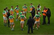 1 November 2020; Offaly manager John Maughan talks to his players during the drinks break of the Leinster GAA Football Senior Championship Round 1 match between Offaly and Carlow at Bord na Mona O'Connor Park in Tullamore, Offaly. Photo by Seb Daly/Sportsfile