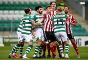 7 November 2020; Players tussle for position prior to a corner during the SSE Airtricity League Premier Division match between Shamrock Rovers and Derry City at Tallaght Stadium in Dublin. Photo by Seb Daly/Sportsfile