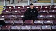 15 November 2020; Damien Comer of Galway sits on the substitutes bench prior to the Connacht GAA Football Senior Championship Final match between Galway and Mayo at Pearse Stadium in Galway. Photo by David Fitzgerald/Sportsfile