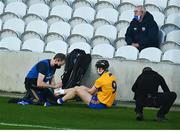 21 November 2020; Tony Kelly of Clare has his foot strapped during the GAA Hurling All-Ireland Senior Championship Quarter-Final match between Clare and Waterford at Pairc Uí Chaoimh in Cork. Photo by Eóin Noonan/Sportsfile