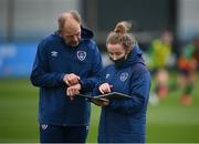 24 November 2020; Kate Keaney, STATSports performance analysist, and Goalkeeping coach Jan Willem van Ede, left, during a Republic of Ireland Women training session at the FAI National Training Centre in Abbotstown, Dublin. Photo by Stephen McCarthy/Sportsfile