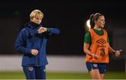 30 November 2020; Manager Vera Pauw and Katie McCabe, right, during a Republic of Ireland training session at Tallaght Stadium in Dublin. Photo by Stephen McCarthy/Sportsfile