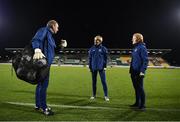 30 November 2020; Manager Vera Pauw with goalkeeping coach Jan Willem van Ede, left, and assistant coach Eileen Gleeson, right, during a Republic of Ireland training session at Tallaght Stadium in Dublin. Photo by Stephen McCarthy/Sportsfile