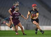 12 December 2020; Grace Walsh of Kilkenny in action against Aoife Donohue and Siobhán Gardiner, behind, of Galway during the Liberty Insurance All-Ireland Senior Camogie Championship Final match between Galway and Kilkenny at Croke Park in Dublin. Photo by Piaras Ó Mídheach/Sportsfile