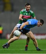 19 December 2020; David Byrne of Dublin in action against Kevin McLoughlin of Mayo during the GAA Football All-Ireland Senior Championship Final match between Dublin and Mayo at Croke Park in Dublin. Photo by Eóin Noonan/Sportsfile