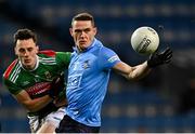 19 December 2020; Brian Fenton of Dublin in action against Diarmuid O'Connor of Mayo during the GAA Football All-Ireland Senior Championship Final match between Dublin and Mayo at Croke Park in Dublin. Photo by Piaras Ó Mídheach/Sportsfile