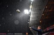 23 January 2021; Seán Cronin of Leinster practices his lineout throwing as snow falls prior to the Guinness PRO14 match between Munster and Leinster at Thomond Park in Limerick. Photo by Eóin Noonan/Sportsfile