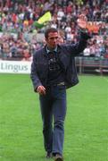 18 May 1997; Paolo Di Canio salutes the crowd at half-time during the Packie Bonner Testimonial match between Republic of Ireland XI and Celtic at Lansdowne Road in Dublin. Photo by Brendan Moran/Sportsfile