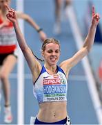 7 March 2021; Keely Hodgkinson of Great Britain celebrates winning gold in the Women's 800m Final during the second session on day three of the European Indoor Athletics Championships at Arena Torun in Torun, Poland. Photo by Sam Barnes/Sportsfile
