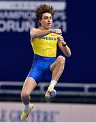 7 March 2021; Armand Duplantis of Sweden celebrates after clearing 6m 05cm, a championship record, on his way to winning gold in the Men's Pole Vault Final during the second session on day three of the European Indoor Athletics Championships at Arena Torun in Torun, Poland. Photo by Sam Barnes/Sportsfile