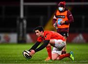 12 March 2021; Joey Carbery of Munster lines up a penalty during the Guinness PRO14 match between Munster and Scarlets at Thomond Park in Limerick. Photo by Matt Browne/Sportsfile