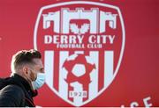 20 April 2021; Dundalk goalkeeper Peter Cherrie arrives before the SSE Airtricity League Premier Division match between Derry City and Dundalk at the Ryan McBride Brandywell Stadium in Derry. Photo by Stephen McCarthy/Sportsfile