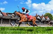 7 May 2021; Falcon Eight, with Frankie Dettori up, on their way to winning The tote+ Chester Cup Handicap Stakes at Chester Racecourse, England. Photo by Hugh Routledge/Sportsfile