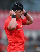 14 May 2021; CJ Stander of Munster puts on his scrum cap during the Guinness PRO14 Rainbow Cup match between Munster and Connacht at Thomond Park in Limerick. Photo by Brendan Moran/Sportsfile