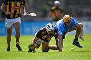 8 May 2021; Padraig Walsh of Kilkenny in action against Eamonn Dillon of Dublin during the Allianz Hurling League Division 1 Group B Round 1 match between Dublin and Kilkenny at Parnell Park in Dublin. Photo by Piaras Ó Mídheach/Sportsfile