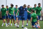 1 June 2021; Manager Stephen Kenny speaks with Harry Arter during a Republic of Ireland training session at PGA Catalunya Resort in Girona, Spain. Photo by Stephen McCarthy/Sportsfile