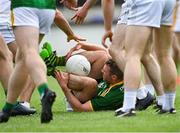 13 June 2021; Joey Wallace of Meath gathers possession off the ground with his legs during the Allianz Football League Division 2 semi-final match between Kildare and Meath at St Conleth's Park in Newbridge, Kildare. Photo by Piaras Ó Mídheach/Sportsfile
