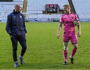 18 June 2021; Bohemians goalkeeper James Talbot in conversation with Drogheda United goalkeeping coach Gary Rogers after the SSE Airtricity League Premier Division match between Bohemians and Drogheda United at Dalymount Park in Dublin. Photo by Piaras Ó Mídheach/Sportsfile