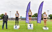 26 June 2021; Athletics Ireland CEO Hamish Adams, left, with Women's 800m medallists, from left, Siofra Cleirigh Buttner of Dundrum South Dublin AC, silver, Louise Shanahan of Leevale AC, Cork, gold, and Georgie Hartigan of Dundrum South Dublin AC, bronze, during day two of the Irish Life Health National Senior Championships at Morton Stadium in Santry, Dublin. Photo by Sam Barnes/Sportsfile