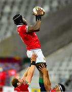 24 July 2021; Maro Itoje of British and Irish Lions wins possession in the air during the first test of the British and Irish Lions tour match between South Africa and British and Irish Lions at Cape Town Stadium in Cape Town, South Africa. Photo by Ashley Vlotman/Sportsfile