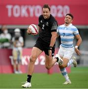 26 July 2021; Tim Mikkelson of New Zealand on his way to scoring a try during the rugby sevens men's pool A match between New Zealand and Argentina at the Tokyo Stadium during the 2020 Tokyo Summer Olympic Games in Tokyo, Japan. Photo by Stephen McCarthy/Sportsfile