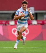 28 July 2021; Marcos Moneta of Argentina runs in his side's second try during the Men's Rugby Sevens bronze medal match between Great Britain and Argentina at the Tokyo Stadium during the 2020 Tokyo Summer Olympic Games in Tokyo, Japan. Photo by Ramsey Cardy/Sportsfile