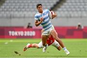28 July 2021; Lucio Cinti of Argentina in action against Ben Harris of Great Britain during the Men's Rugby Sevens bronze medal match between Great Britain and Argentina at the Tokyo Stadium during the 2020 Tokyo Summer Olympic Games in Tokyo, Japan. Photo by Ramsey Cardy/Sportsfile
