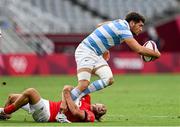 28 July 2021; Santiago Alvarez of Argentina is tackled by Dan Bibby of Great Britain during the Men's Rugby Sevens bronze medal match between Great Britain and Argentina at the Tokyo Stadium during the 2020 Tokyo Summer Olympic Games in Tokyo, Japan. Photo by Ramsey Cardy/Sportsfile