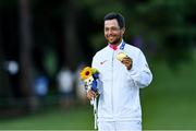 1 August 2021; Xander Schauffele of USA with his gold medal after the men's individual stroke play at the Kasumigaseki Country Club during the 2020 Tokyo Summer Olympic Games in Kawagoe, Saitama, Japan. Photo by Ramsey Cardy/Sportsfile