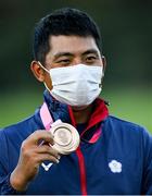 1 August 2021; CT Pan of Chinese Taipei with his bronze medal after the men's individual stroke play at the Kasumigaseki Country Club during the 2020 Tokyo Summer Olympic Games in Kawagoe, Saitama, Japan. Photo by Ramsey Cardy/Sportsfile