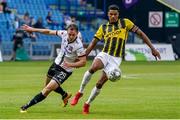 5 August 2021; David McMillan of Dundalk in action against Danilho Doekhi of Vitesse during the UEFA Europa Conference League third qualifying round first leg match between Vitesse and Dundalk at GelreDome in Arnhem, Netherlands. Photo by Rene Nijhuis/Sportsfile