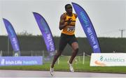 7 August 2021; James Ezeonu of Leevale AC, Cork, on his way to winng the Boy's U19 200m during day two of the Irish Life Health National Juvenile Track & Field Championships at Tullamore Harriers Stadium in Tullamore, Offaly. Photo by Sam Barnes/Sportsfile