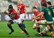 7 August 2021; Maro Itoje of British and Irish Lions evades the tackle of Eben Etzebeth of South Africa during the third test of the British and Irish Lions tour match between South Africa and British and Irish Lions at Cape Town Stadium in Cape Town, South Africa. Photo by Ashley Vlotman/Sportsfile