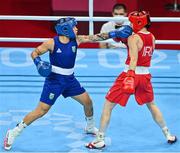 8 August 2021; Kellie Harrington of Ireland, right, and Beatriz Ferreira of Brazil during their women's lightweight final bout at the Kokugikan Arena during the 2020 Tokyo Summer Olympic Games in Tokyo, Japan. Photo by Brendan Moran/Sportsfile