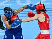 8 August 2021; Kellie Harrington of Ireland, right, and Beatriz Ferreira of Brazil during their women's lightweight final bout at the Kokugikan Arena during the 2020 Tokyo Summer Olympic Games in Tokyo, Japan. Photo by Brendan Moran/Sportsfile