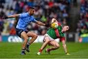 14 August 2021; Eoghan McLaughlin of Mayo in action against James McCarthy of Dublin during the GAA Football All-Ireland Senior Championship semi-final match between Dublin and Mayo at Croke Park in Dublin. Photo by Ramsey Cardy/Sportsfile