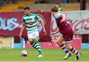 15 August 2021; Danny Mandroiu of Shamrock Rovers Daniel O'Reilly of Drogheda United during the SSE Airtricity League Premier Division match between Drogheda United and Shamrock Rovers at Head in the Game Park in Drogheda, Louth. Photo by Michael P Ryan/Sportsfile