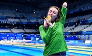 26 August 2021; Ellen Keane of Ireland with her gold medal after winning the Women's SB8 100 metre breaststroke final at the Tokyo Aquatic Centre on day two during the Tokyo 2020 Paralympic Games in Tokyo, Japan. Photo by Sam Barnes/Sportsfile