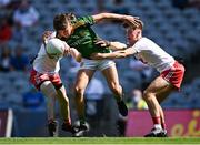 28 August 2021; Conor McWeeney of Meath in action against Matthew Mallon, left, and Hugh Cunningham of Tyrone during the Electric Ireland GAA Football All-Ireland Minor Championship Final match between Meath and Tyrone at Croke Park in Dublin. Photo by Piaras Ó Mídheach/Sportsfile