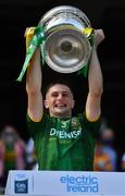 28 August 2021; Meath captain Liam Kelly lifts the cup after the Electric Ireland GAA Football All-Ireland Minor Championship Final match between Meath and Tyrone at Croke Park in Dublin. Photo by Ray McManus/Sportsfile