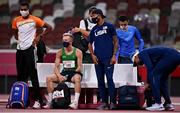 29 August 2021; Jordan Lee of Ireland, second from left, and other competitors prepare before competing in the Men's T47 High Jump at the Olympic Stadium on day five during the Tokyo 2020 Paralympic Games in Tokyo, Japan. Photo by Sam Barnes/Sportsfile