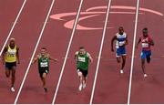 29 August 2021; Jason Smyth of Ireland, centre, on his way to winning the Men's T13 100 metre final ahead of second place Skander Djamil Athmani of Algeria, second from left, and third place Jean Carlos Mina Aponza of Columbia, left, at the Olympic Stadium on day five during the Tokyo 2020 Paralympic Games in Tokyo, Japan. Photo by David Fitzgerald/Sportsfile
