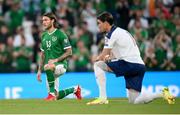 7 September 2021; Jeff Hendrick of Republic of Ireland takes a knee before the FIFA World Cup 2022 qualifying group A match between Republic of Ireland and Serbia at the Aviva Stadium in Dublin. Photo by Stephen McCarthy/Sportsfile